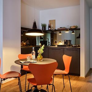 Appartement à 2 Chambres à Coucher