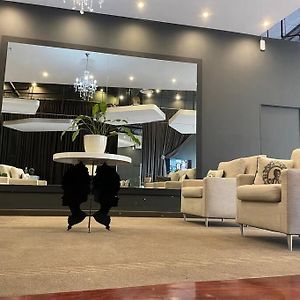 Apartment On 8Th