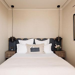 Chambre Petite Lit Queen-Size