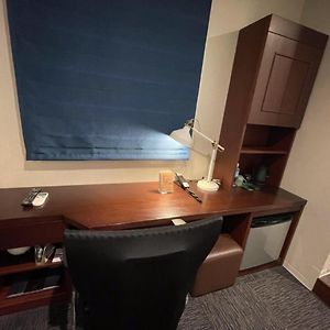 Studio Lit King-Size