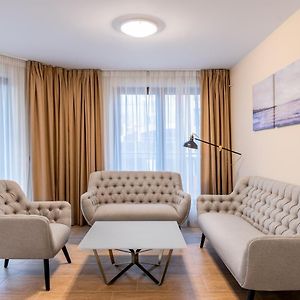Appartement à 3 Chambres à Coucher