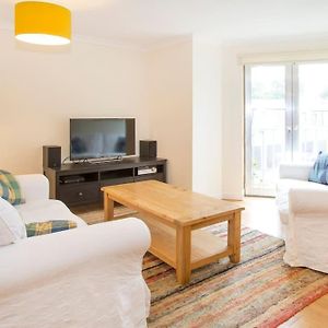 Appartement à 3 Chambres à Coucher