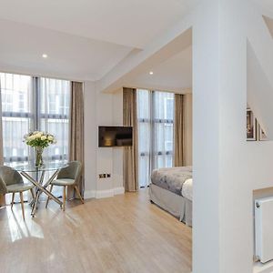 Studio de Luxe