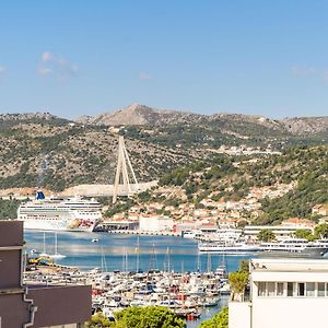 Gorgeous Dubrovnik Sea View Apartment With Free Parking