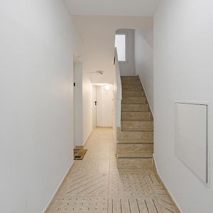 Appartement à 3 Chambres à Coucher