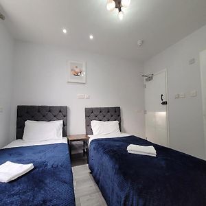 Private Bathroom Twin Room