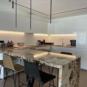 Appartement à 3 Chambres à Coucher