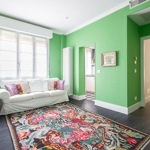 Appartement à 2 Chambres à Coucher