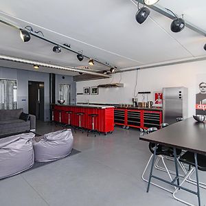 Appartement à 2 Chambres à Coucher