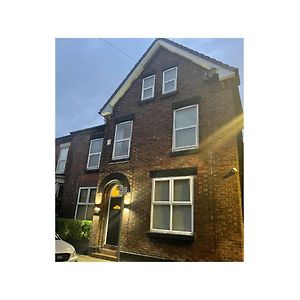 Home @ 2 Tancred Road