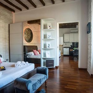Navona New Charme Art Apartament