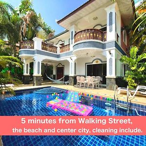 Madee Villa - Pattaya Holiday House Walking Street 6 Bedrooms