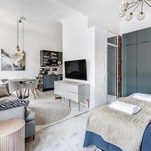 Wehost Marble And Brands In The Heart Of Helsinki @Vuorikatu 8