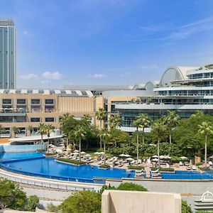 Dream Inn Apartment- Tajer Souk Al Bahar
