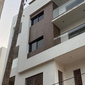 Appartement à 2 Chambres à Coucher