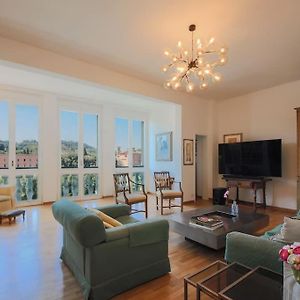 Appartement à 3 Chambres à Coucher