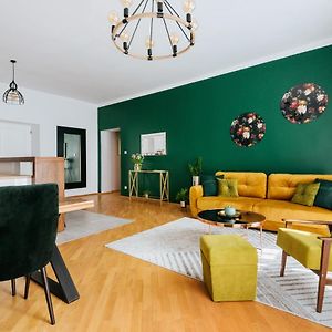 Appartement à 2 Chambres à Coucher