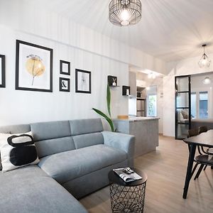 Appartement à 2 Chambres à Coucher