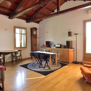 Appartement à 3 Chambres à Coucher
