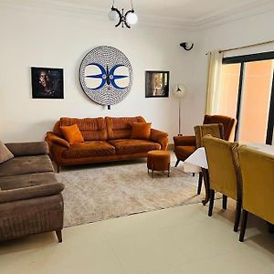 Appartement à 3 Chambres à Coucher