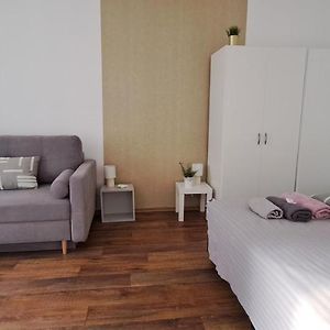 Pina Colada Apartment In The Party District