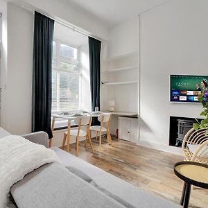 Appartement à 2 Chambres à Coucher