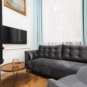 Appartement à 3 Chambres à Coucher