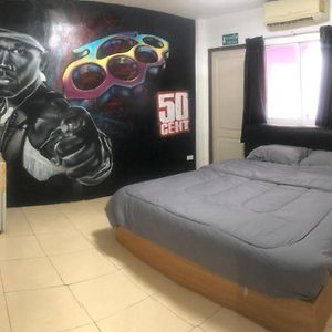 Chambre Lit Queen-Size