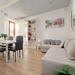 Appartement à 3 Chambres à Coucher