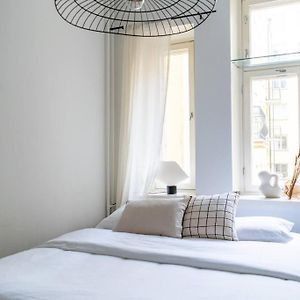 Small Studio With Spacious Bathroom In Ullanlinna