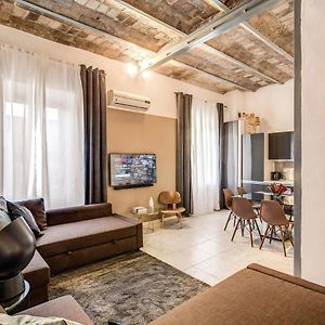 Appartement à 3 Chambres à Coucher