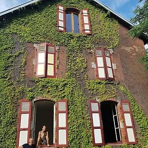 Appartement à 3 Chambres à Coucher