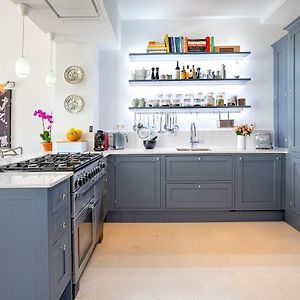 Appartement à 3 Chambres à Coucher