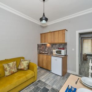 Studio Communicante Lit Queen-Size