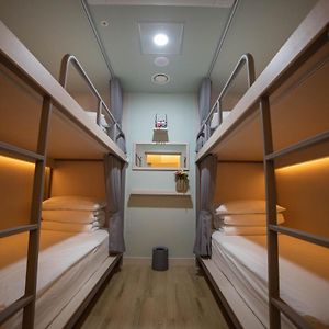 Chambre Juste Pour Femmes Dortoir