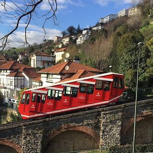 La Casita Verde. Metro Cerca Del Casco Viejo