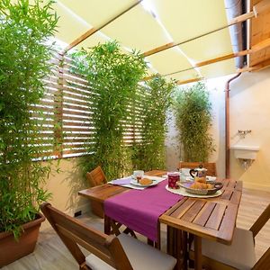 Industrial Design Loft With Outdoor Living Terrace