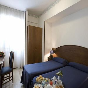 Chambre Triple de Base