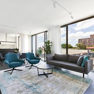 Appartement à 3 Chambres à Coucher