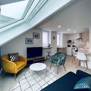 Appartement à 2 Chambres à Coucher