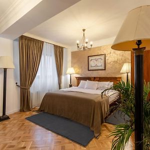 Studio de Luxe