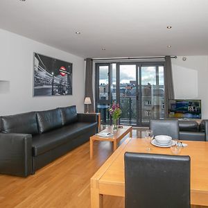 Appartement à 2 Chambres à Coucher