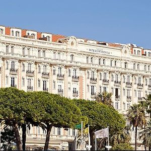 2 Pieces 2 Terrasses 100 M Croisette Tres Clair.