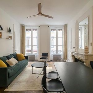 Appartement à 2 Chambres à Coucher