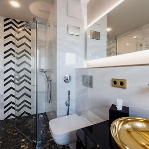 Appartement à 3 Chambres à Coucher