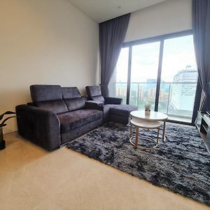 Appartement à 2 Chambres à Coucher