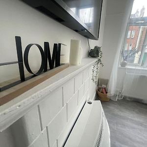 Cosy 2 Bed In Tower Bridge Road