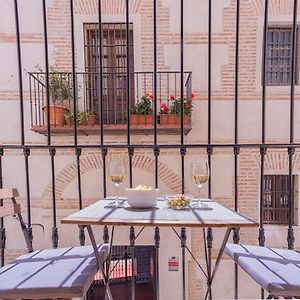 -Malagasunapts- Vibrant Historic City Centre