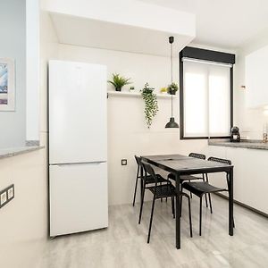 -Malagasunapts- Stylish City Centre Pool&Parking