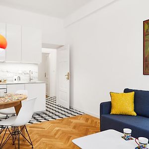 Appartement à 2 Chambres à Coucher